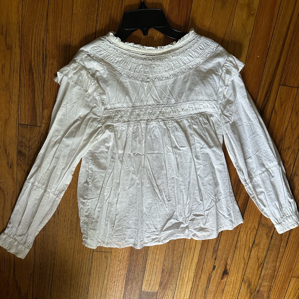 Zara SMOCKED NECK LONG SLEEVE SNOW BLOUSE  
Has Few small spots on the blouse.